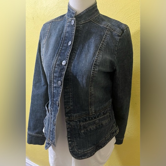 Mexx Denim Jacket with Lots of Style and Pockets!! - Picture 2 of 13